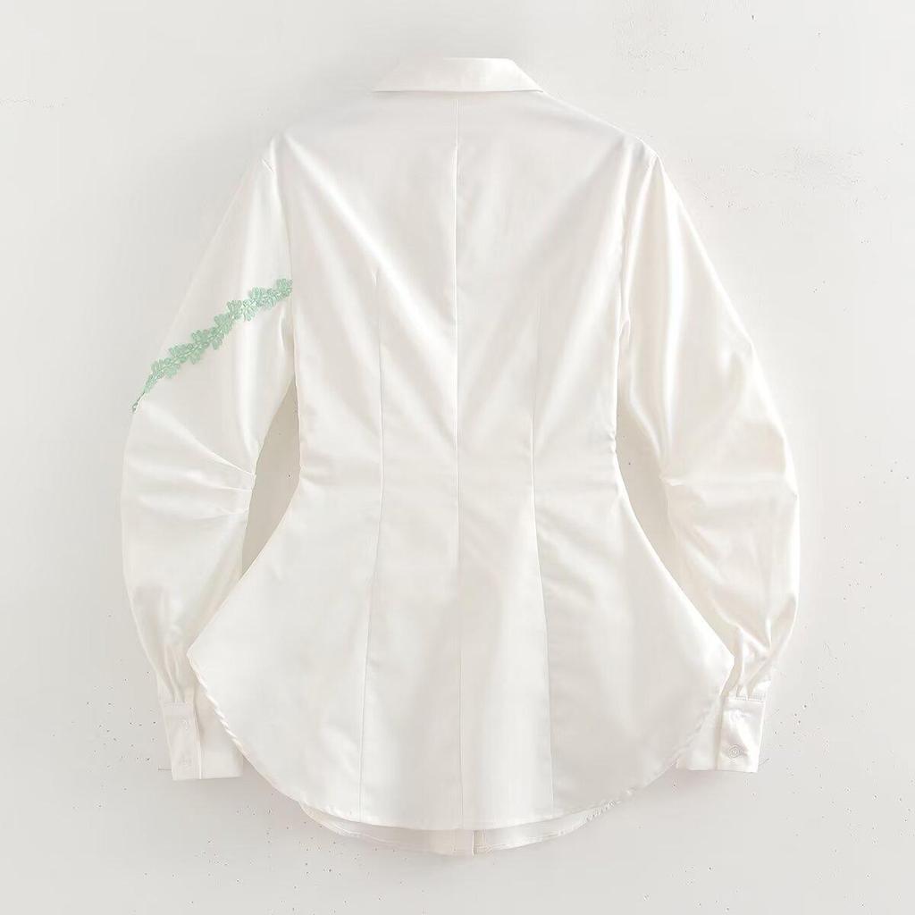 Women's 2024 Winter Fashion Floral Lace Waist-Hugging Shirt