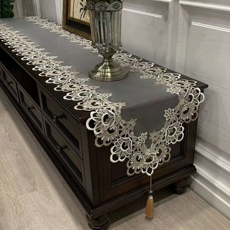 TV-Schrank Spitzentischläufer Stoff Europäischer Stil Couchtisch Tischdecke Leichter Luxus Schminktisch Tischläufer Schuhschrank Langes Staubschutz-Tuch