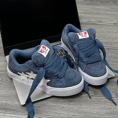 New Dirt-resistant and Casual Bread Shoes for Both Men and Women A Niche Retro Skate