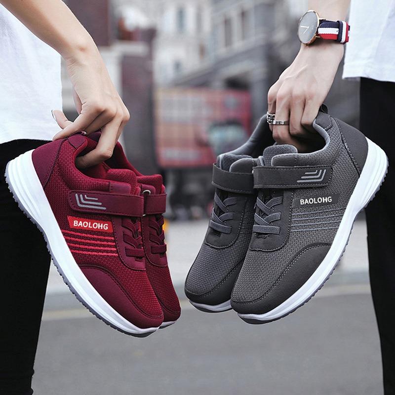 Stepping Shoes Spring New Travel Shoes Comfortable Soft Sole Middle-aged Running Couple Elderly Sports Shoes