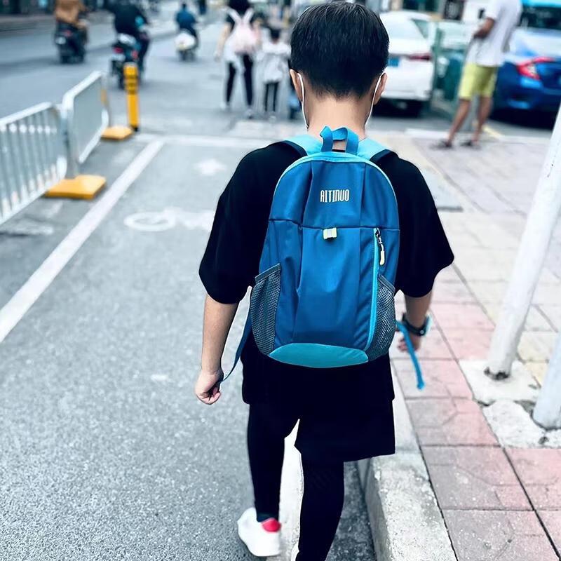 HANDUNYOU Kids Lightweight Outdoor Travel Backpack