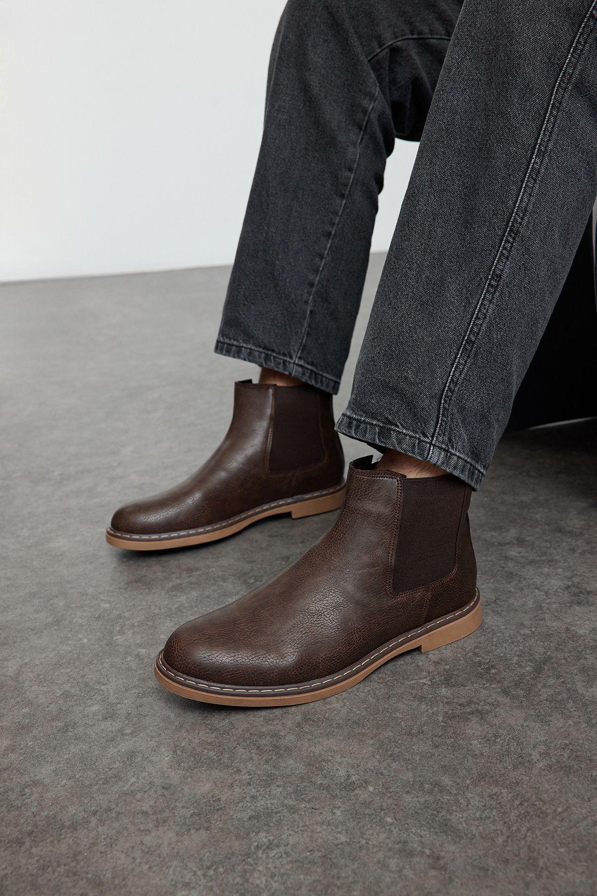 

Brown Elastic Men s Chelsea Boots 40