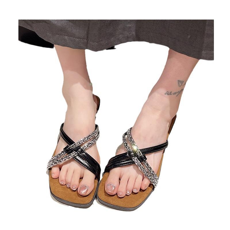 Internet celebrity fashion cool slippers women's summer wear high sense with skirt new French flat casual beach shoes