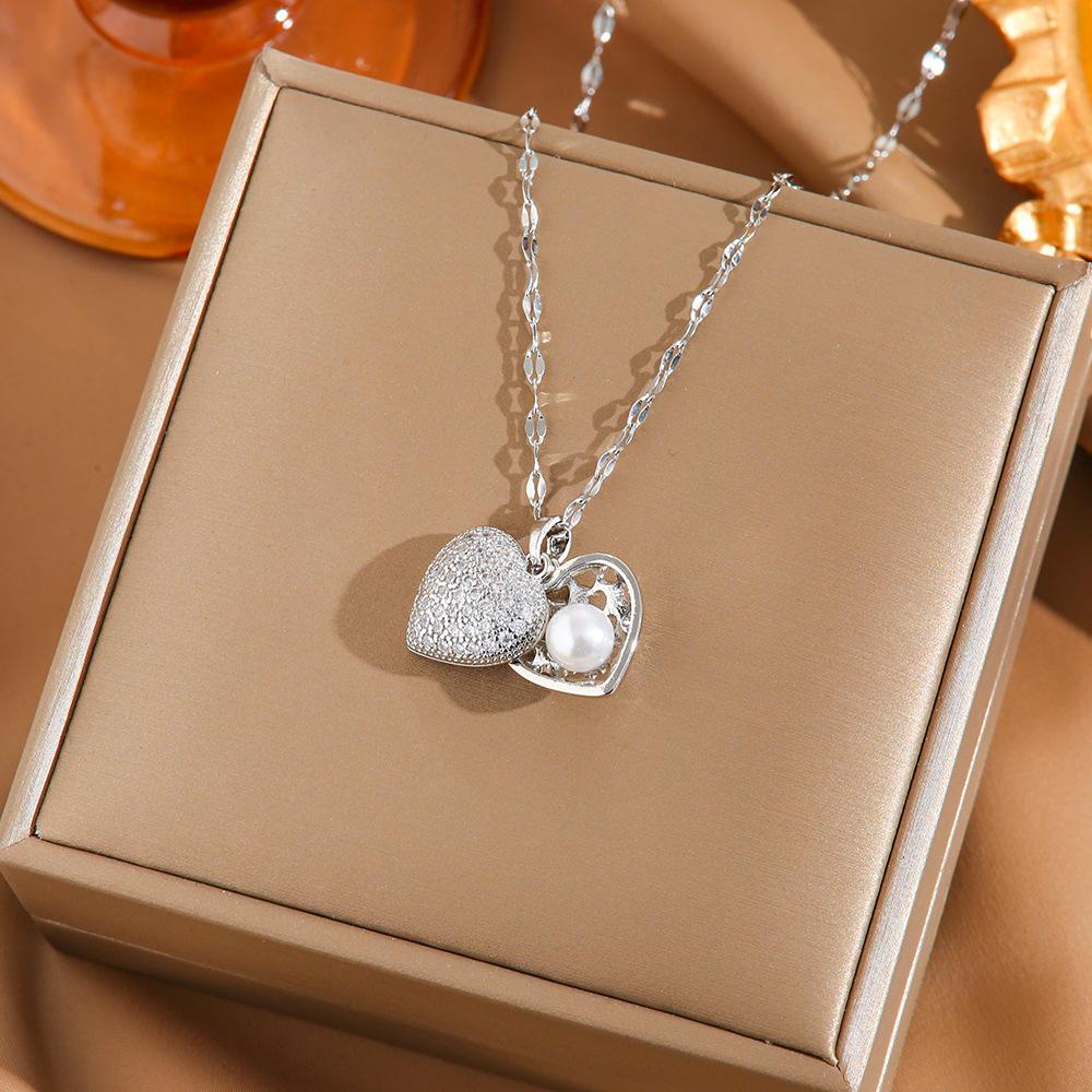 Four Leaf Clover Pendant Necklace For Women Fashionable Zircon Crystal Adjustable Chain Delicate And Versatile Jewelry