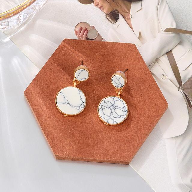 

Женские серьги Акриловые серьги-подвески для женщин Геометрические серьги-кольца Большие висячие белые серьги Модные украшения