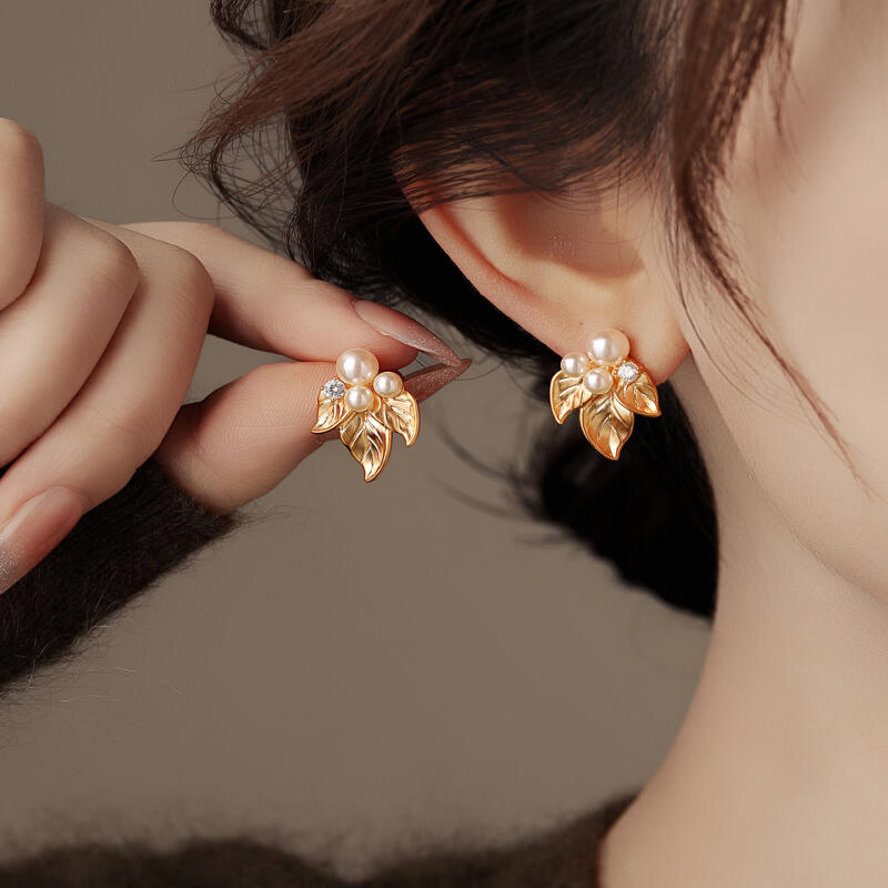Exquisit Pearl Zircon Leaves Earrings for Women Ladies New Fashion Light Luxury Gold Color Dangle Earrings Jewelry Accessories