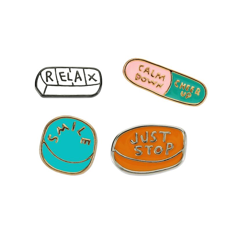 2-4pcs/set Creative Medical Pins Needle Stethoscope Heart Organ Brooch for Nurse Doctor Bag Lapel Badges Jewelry Gifts Wholesale
