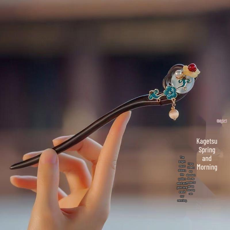 Sandalwood Women's Hairpin: Elegant Modern-Chinese Style Wooden Updo Stick