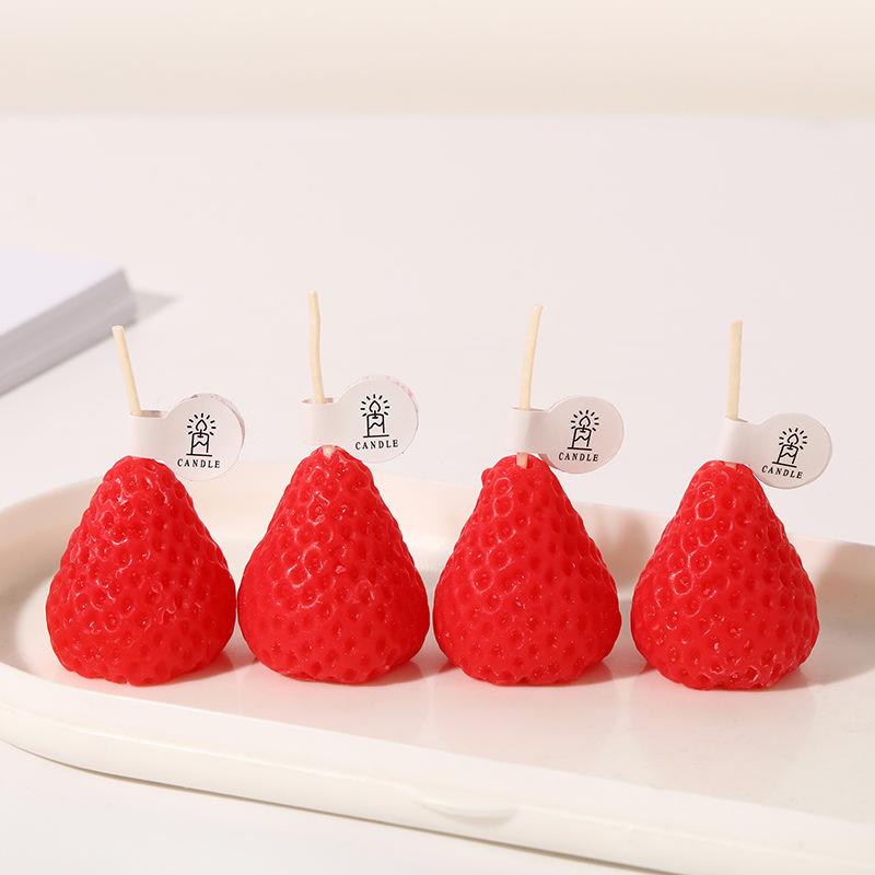 Creative Handmade Strawberry Scented Candle Home Style Scented Candle Wedding Souvenir Ornaments