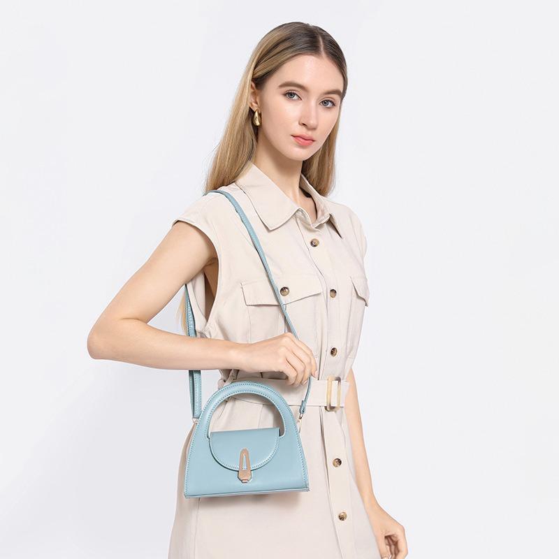 2025 Summer New Half-Moon Bag for Women, Solid Color Commuter Vintage Lock Handbag, Trendy and Stylish Casual Crossbody Bag
