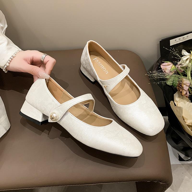 National style embroidery Mary Jane evening shoes women's 2025 spring and summer new flat bottom low heel Chinese style with cheongsam Hanfu si