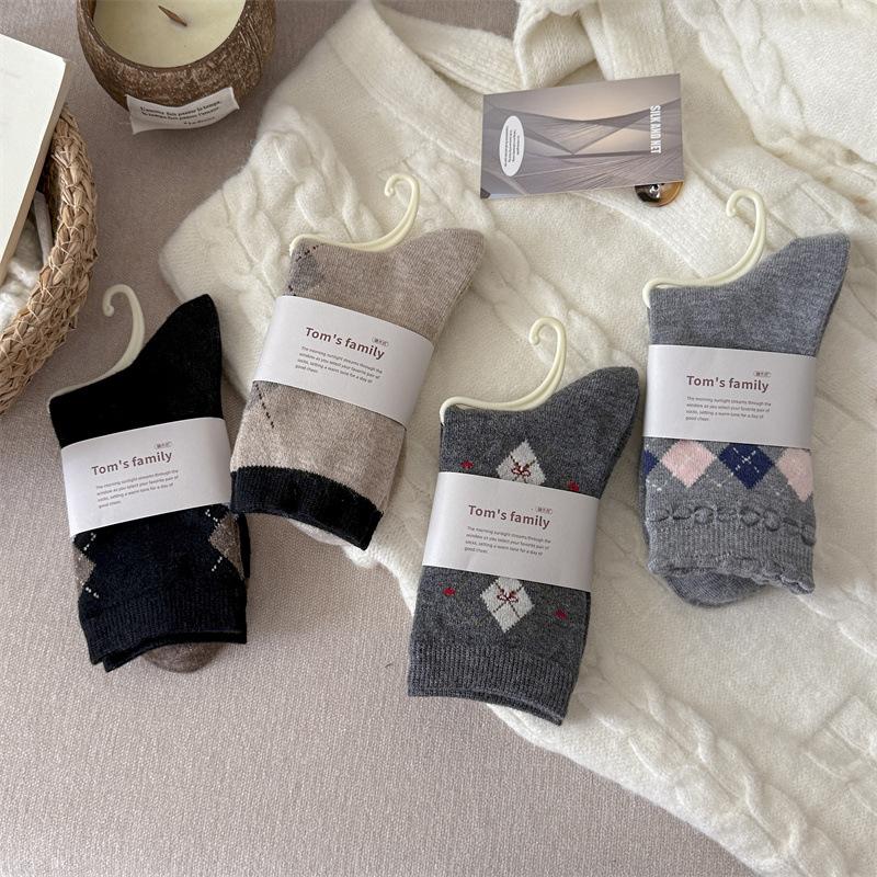 Woolen Socks for Women, Retro Diamond-shaped Mid-calf Socks, Warm and Thick for Autumn and Winter, Grey Pile Socks for Winter