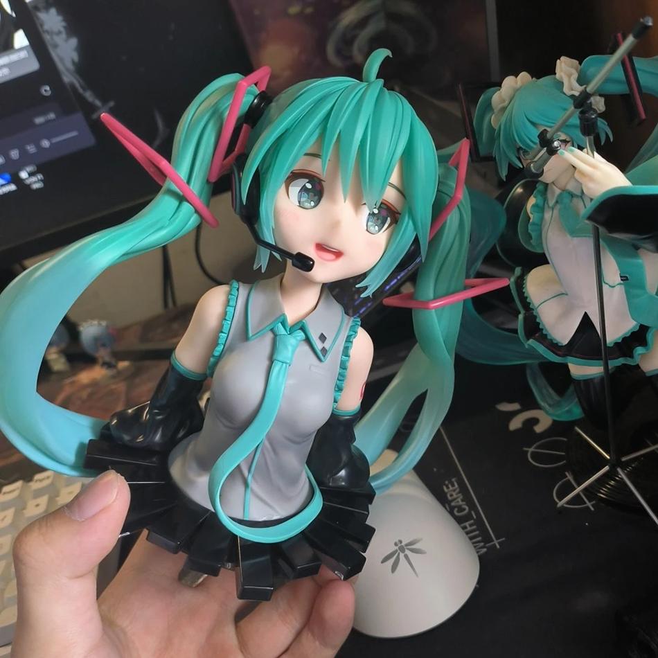 11cm Fashion Hatsune Miku Anime Figure Bust Hatsune Miku Action Figures Kawaii Girl Figurine PVC Collection Model Toys