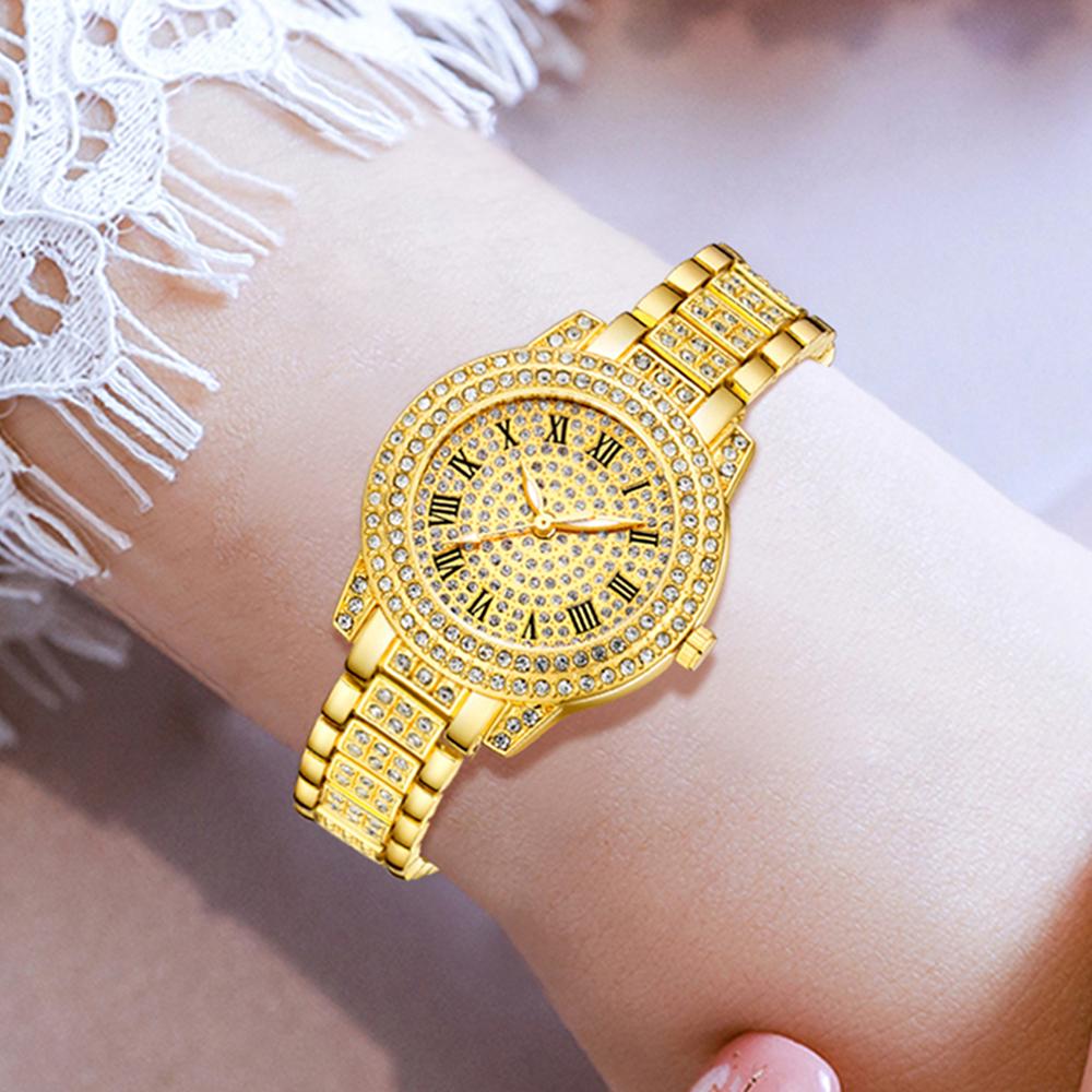 4PC Gold Alloy Strap Women's Watch Set Luxury Trend Fashion Quartz Watch Bracelet Set Suitable for Daily Clothing Matching