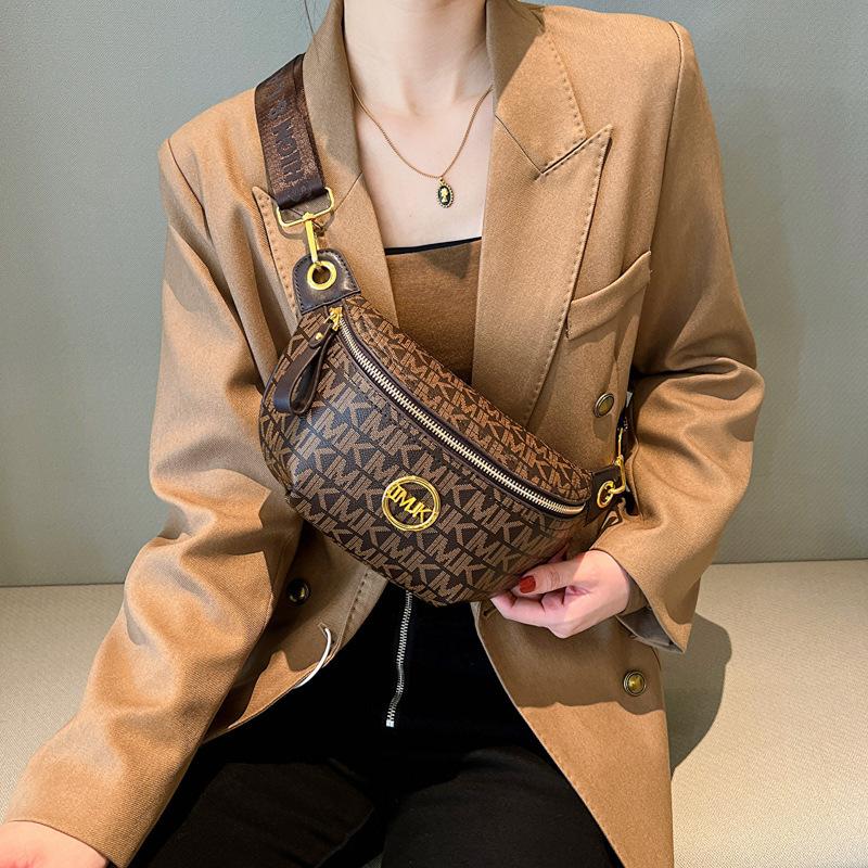 Brand bag women's new fashion texture retro printing women's breast bag versatile shoulder messenger bag