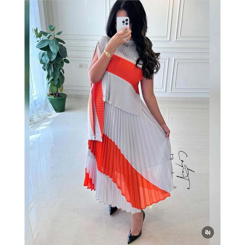 

Узорчатый присборенный асимметричный топ, плиссированная юбка для женщин, контрастный костюм, большие размеры, для полных и худых, свободный размер, костюм с юбкой Finishes 2 One size