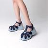 Fashion High Quality Denim Platform Sandals Women Fashion T Strap Buckle Flower Decoration Designer Shoe Summer Sexy Open Toe Beach Shoe