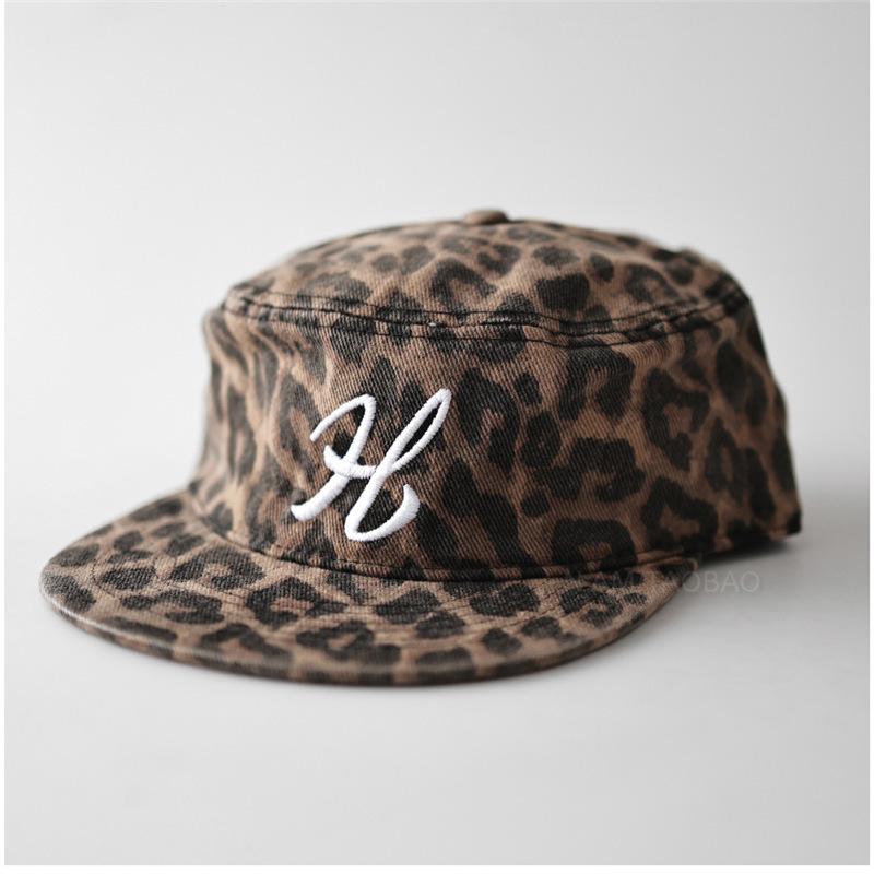 Casquette de baseball plate tendance rétro britannique à lettres brodées - mode unisexe décontractée polyvalente visière solaire M(56-58cm)