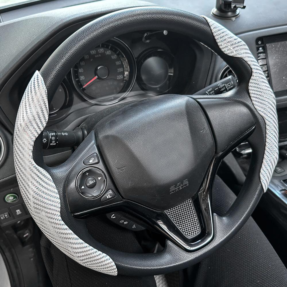 Universelle Auto-Lenkradabdeckung Anti-Rutsch Helles Glanz-Kohlefaser-Textur Lenkrad-Dekorationszubehör 14,5-15 Zoll