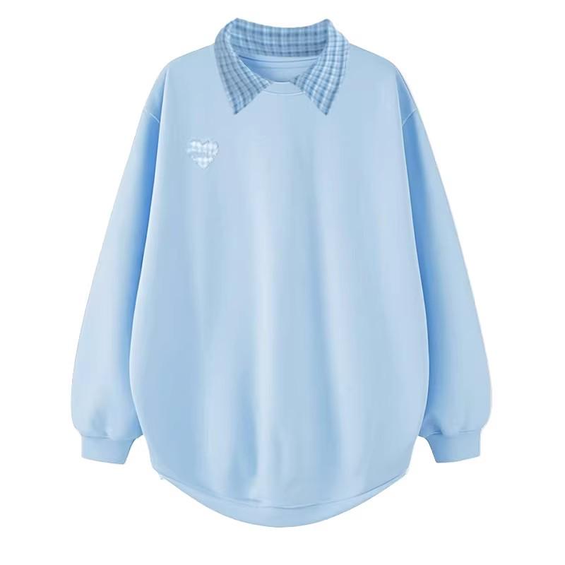 Maternity Spring/Fall 2026: Trendy Hoodie & Jeans Set
