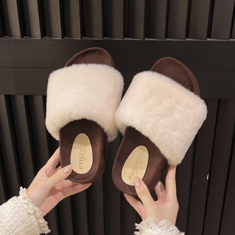 French thick-soled large-size one-word fluffy slippers for women to wear 2025 autumn and winter new fashionable height-increasing thermal slippers