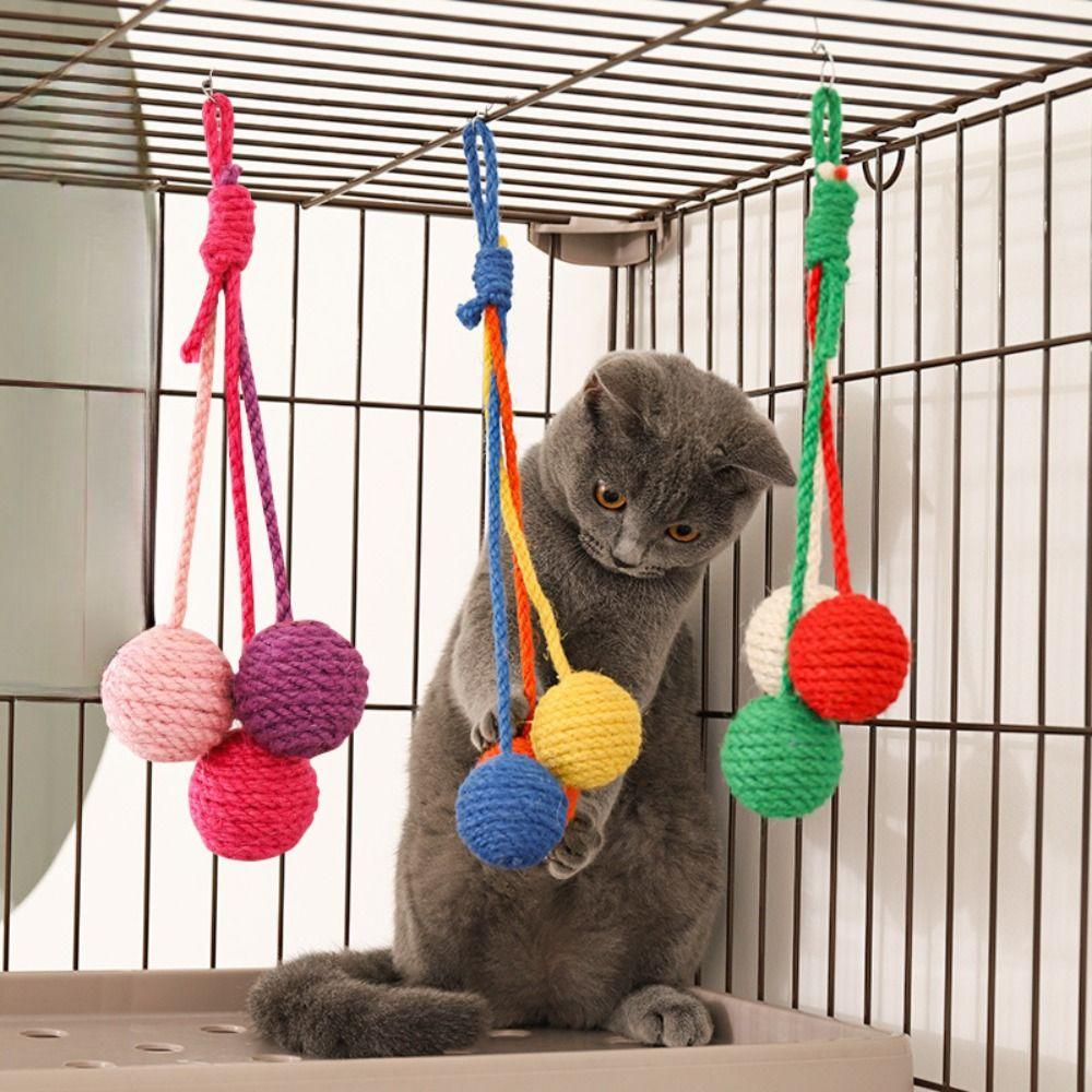 

Hanging Sisal Ball Colored Cat Toy Durable Scratching Toy For Indoor Random Color