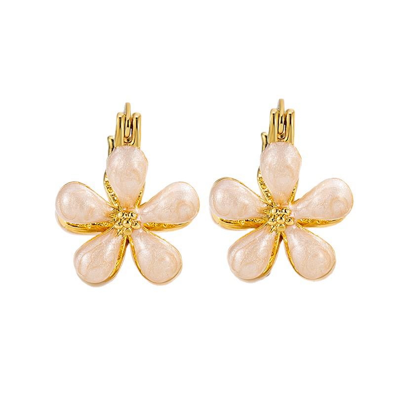 Double-Sided Glazed Cat's Eye Flower Earrings - Niche Design, High-End Autumn/Winter Ear Studs, Light Luxury for Women.