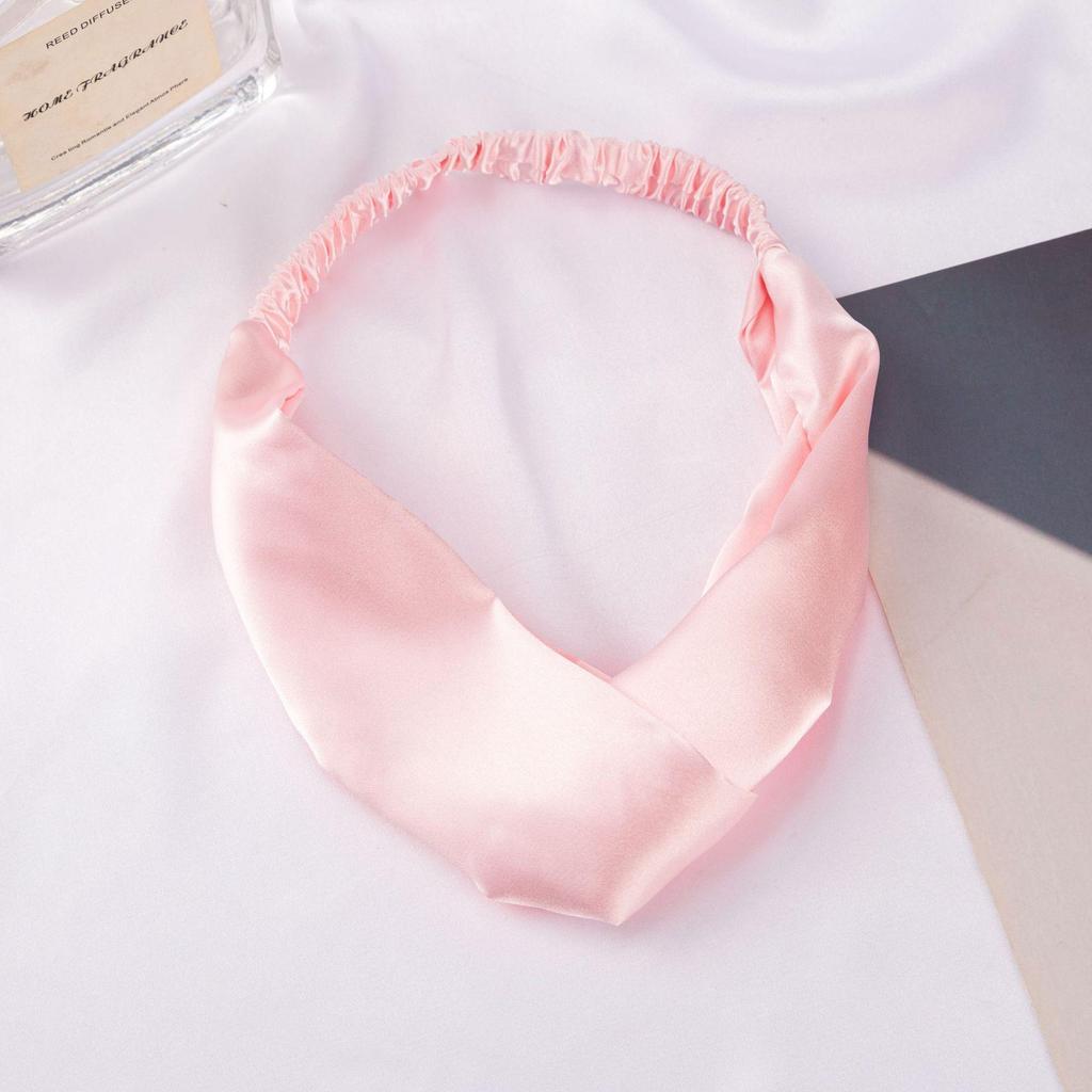 "Fascia Elastica in Seta Simulata": Chic, Comodo, & Design a Croce Monocolore"
