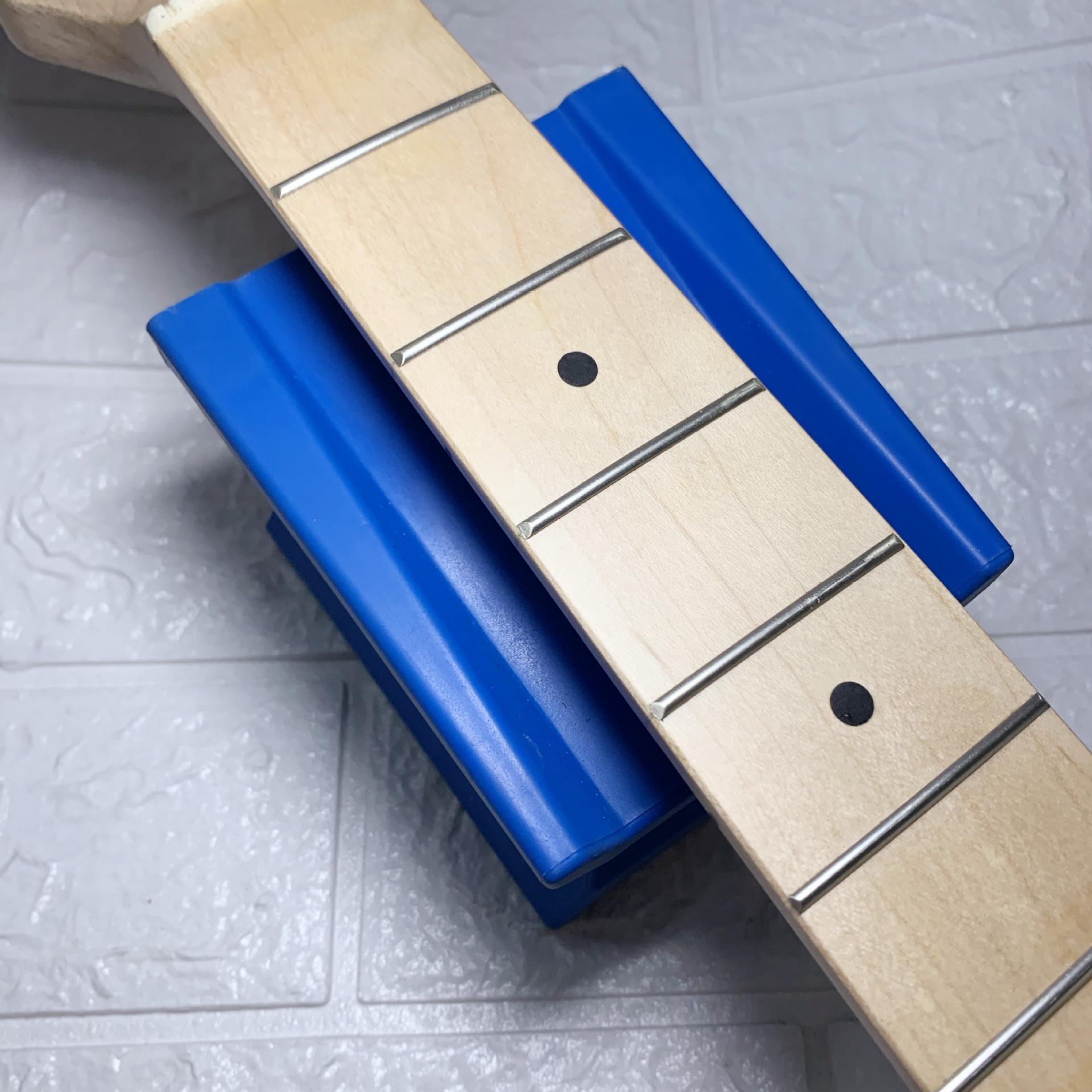 

Bakelite Guitar/Bass Neck Rest Repair Tool чорний