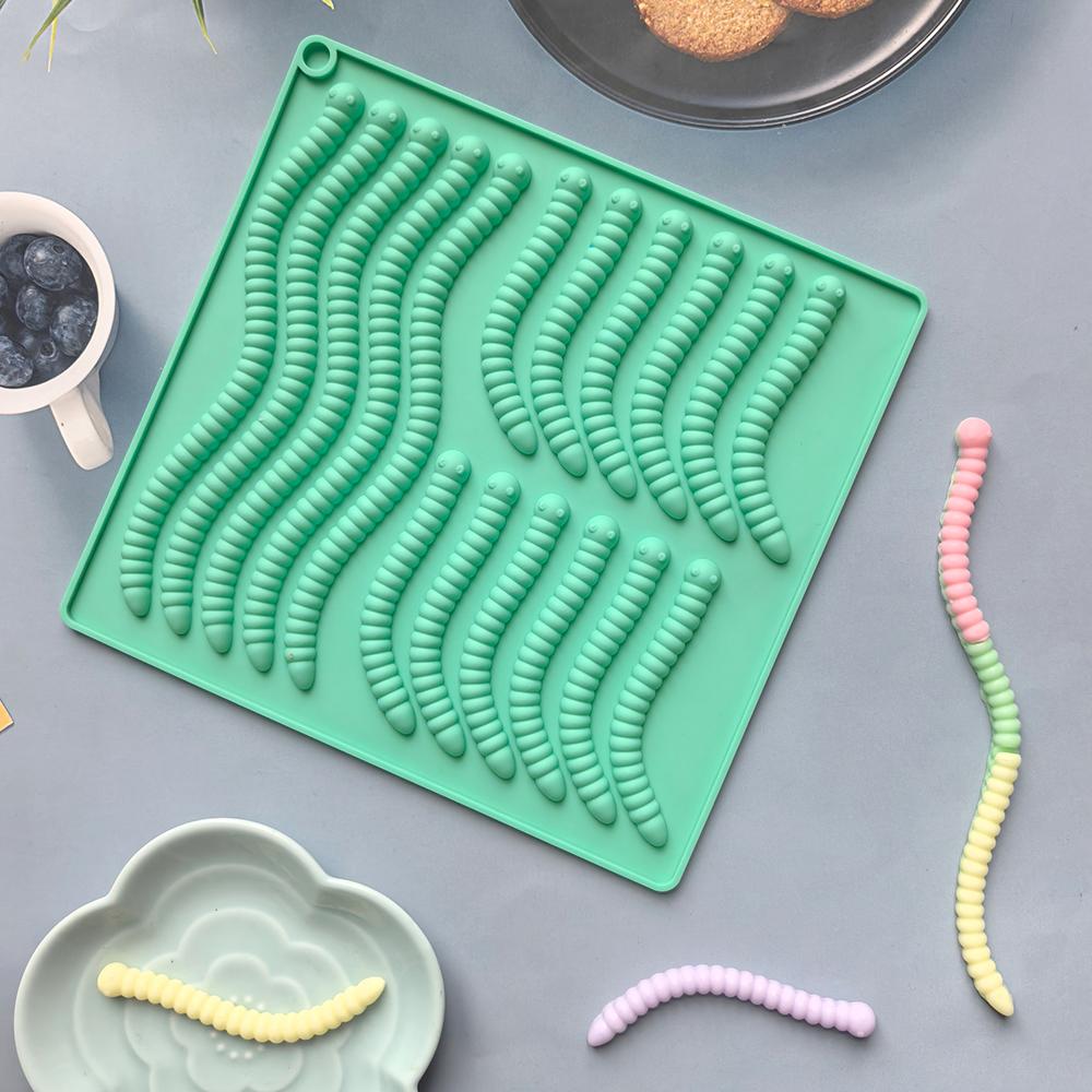 1pc Size and Shape Worm Soft Candy Silicone Mold DIY Chocolate Candy Pudding Biscuit Ice Grid Tray