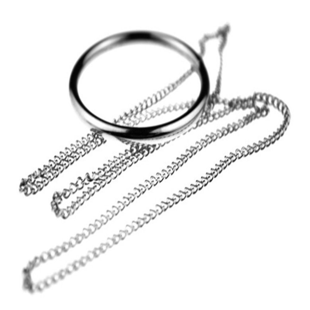 Metall Stahl Zauberring und Kette Nahaufnahme Illusion Requisit Metallknotenring an Kette Erwachsene