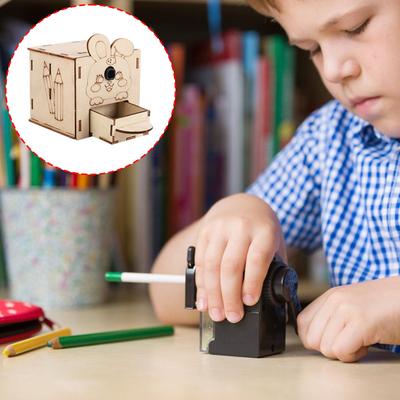 Temperamatite Elettrico Kit Scientifico Giocattolo STEM Kit per la Costruzione di Temperamatite Elettrici per Esercitare la Manualità