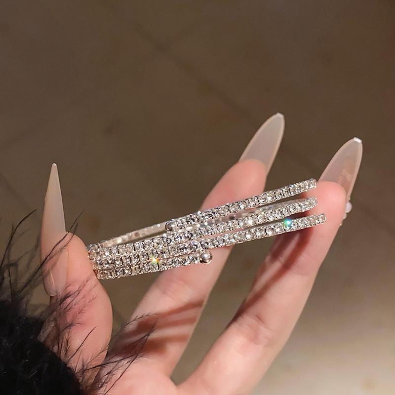 High-End Luxury Zircon Diamond Flower Geometric Bracelet for Women