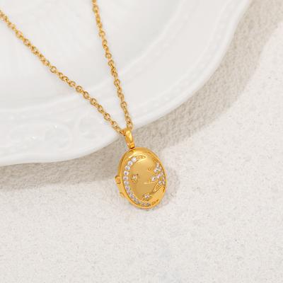 Delicate Cubic Zirconia Star Moon Pattern Circle Pendant Photo Frame Locket Necklace Stainless Steel Jewelry Waterproof