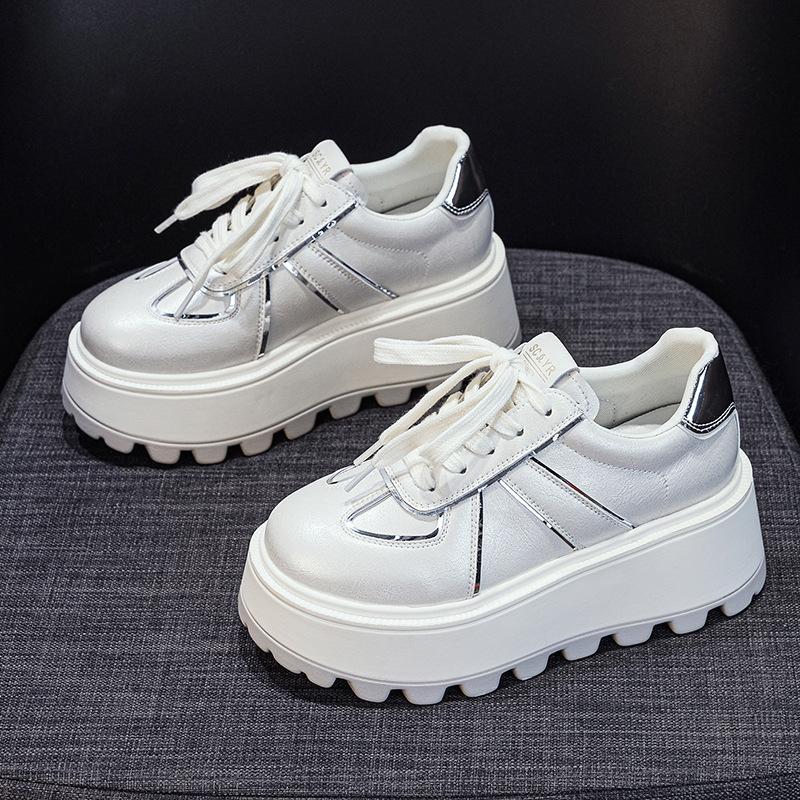 Little white shoes thick sole inner height increase women's 2025 new retro casual fashion sports comfortable female student board shoes