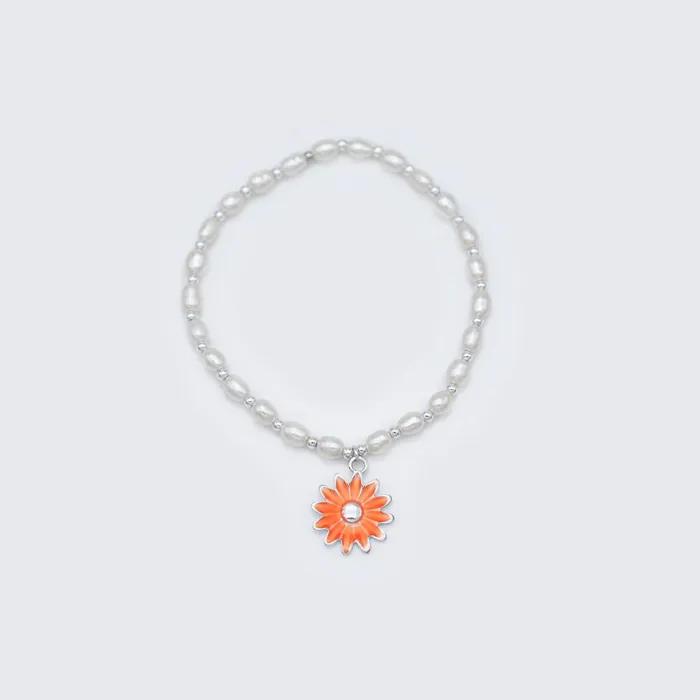Bonbo Colored Enamel Daisy Charm Point Rice Grain Freshwater Pearl Bracelet