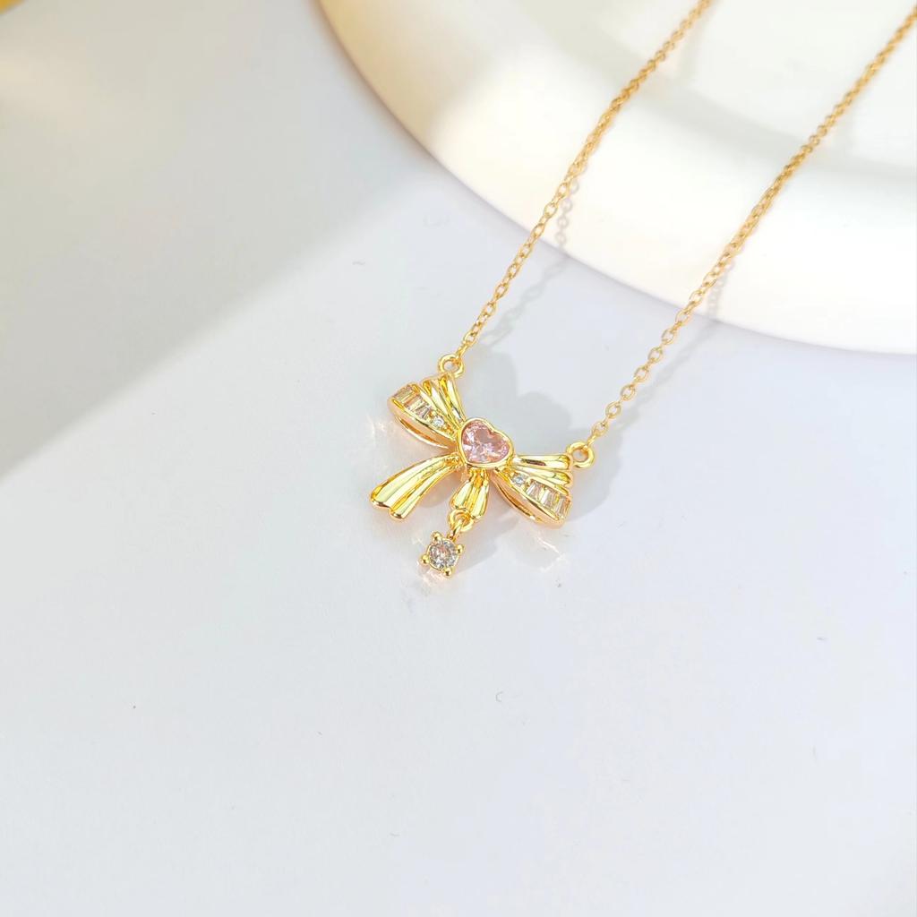 Love Bow Necklace Women'S Light Luxury Sweet Wind Heart-Shaped Zircon Pendant Collarbone Chain
