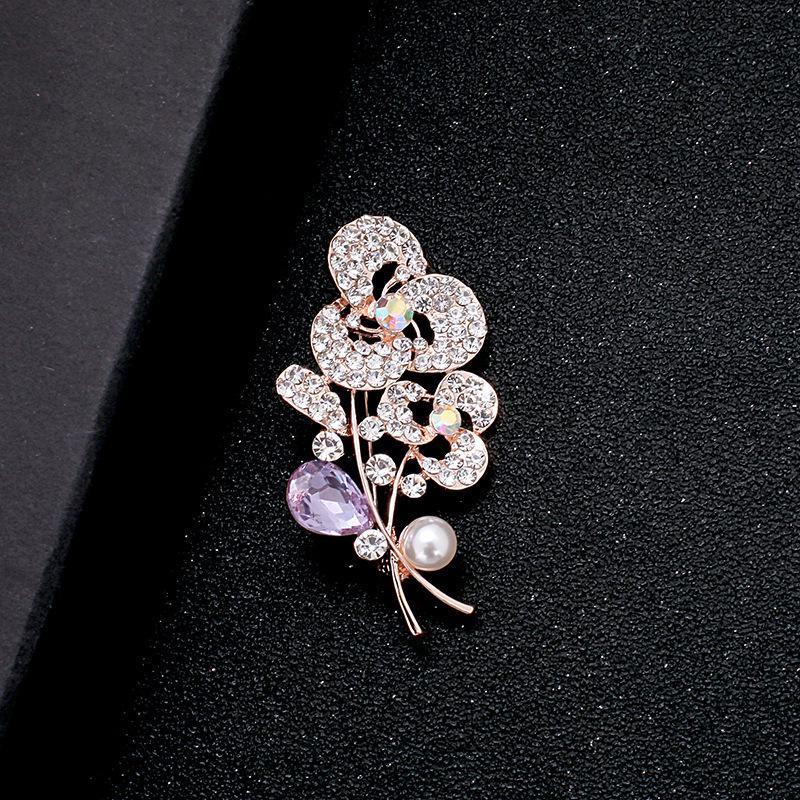 Elegant Peony Brooch: High-End Chinese Style Corsage Pin