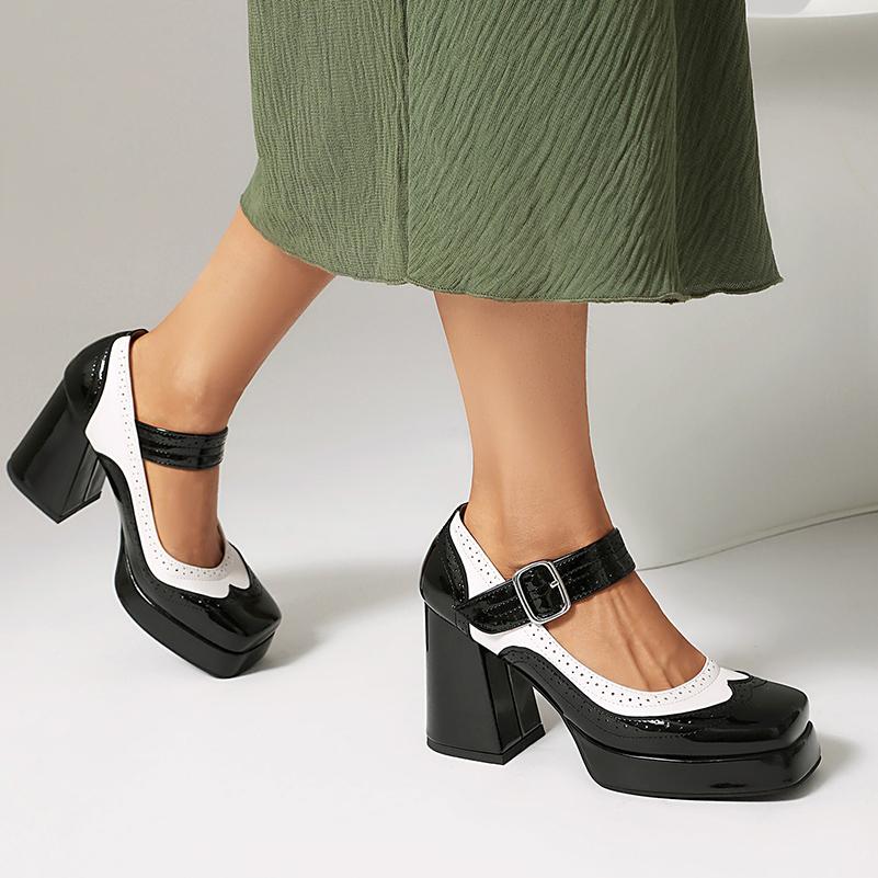 Quadratische Spitze Lackleder Mischfarben Lolita-Stil Süße Hohe Absätze Metallgürtelschnalle Kleines Loch Atmungsaktiv Flache Pumps