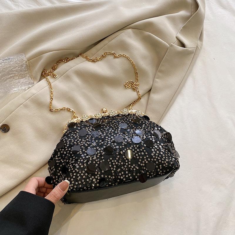 Chain Shoulder Bag with Single Strap, Stylish and Fashionable, Shell Design, Sequin Clasp, Crossbody Bag