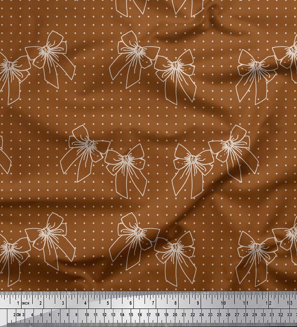 

Японська креп-атласна тканина Soimoi Blue з бантом і принтом у крапки на метри 42 дюйми 42 Inch Wide - Poly Crepe коричневий
