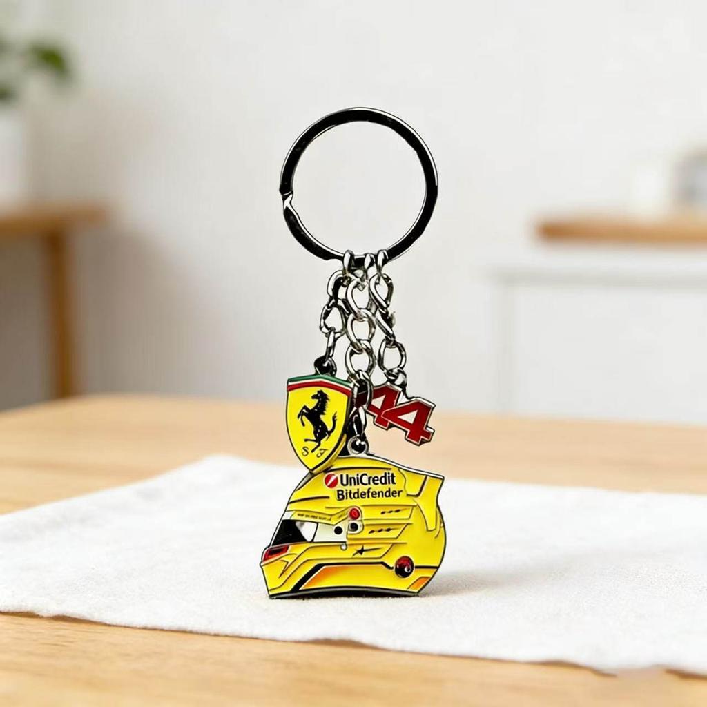 Mode Ferrari Racing Hjälm Bilnyckelring Nyckelring Hänge Gåva För Ferrari SP1 812 F40 SF90 458 488 599 612 FF F12 Tillbehör