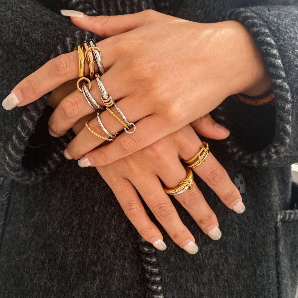 Anello Stacked Everly Multistrato Oro Placcato Chunky Zircone Intrecciato Anelli Collegati Multi Maglia Gioielli Statement Eternity Regalo
