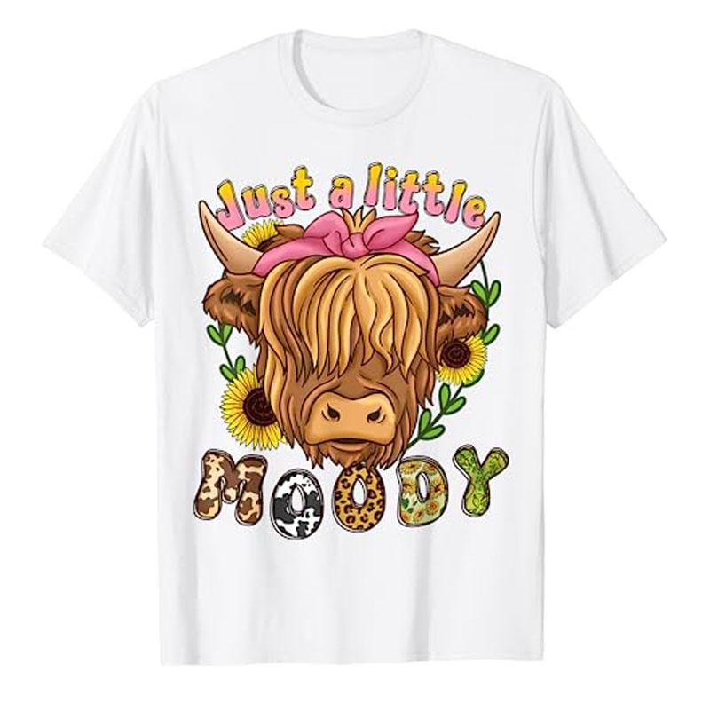 Highland Cow Scottish Highland Cow T-Shirt Cute Animal Lover Floral Print Graphic Tee Tops Women's Fashion Short Sleeve Blouses