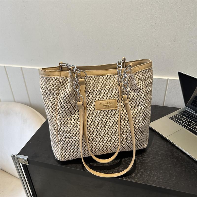 Chic Black Vintage Woven Shoulder Tote Bag For Women With Spacious Design Ideal For Daily Use