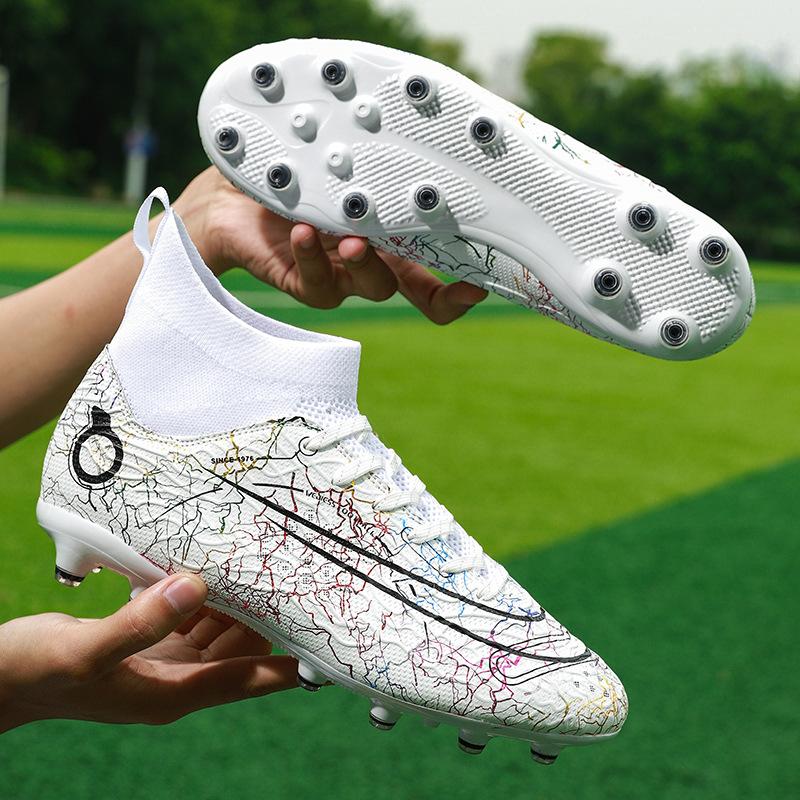 Children's Football Shoes High-top Youth Training Shoes Long Nails Broken Nails Artificial Turf Professional Game Shoes