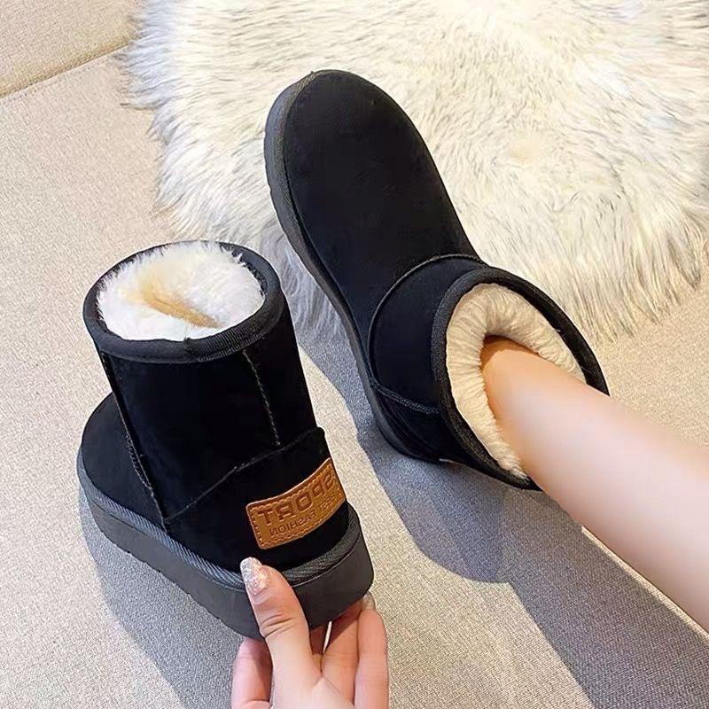 Fashion Snow Boots Women's Winter 2024 New Cotton Shoes Women Plush Thicken Short Boots Plus Velvet Keep Warm Fleeces Botas Feminina