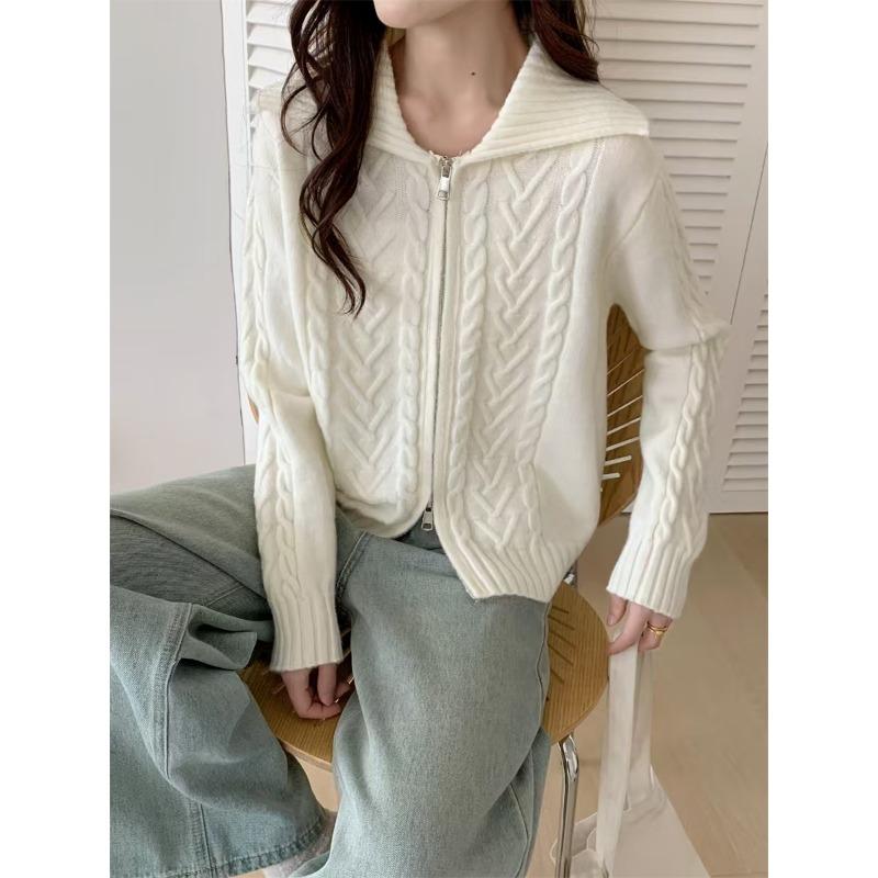 Twist Diamond-shaped Plaid Lapel Zipper Temperament Ladies Sweater Jacket, Niche Thickened Outerwear Lazy Knitted Cardigan