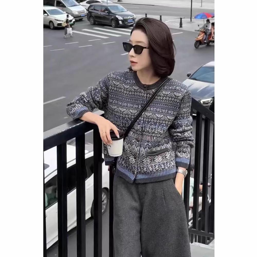 2024 Autumn/Winter Retro Fair Isle Gray Wool Jacquard Cardigan