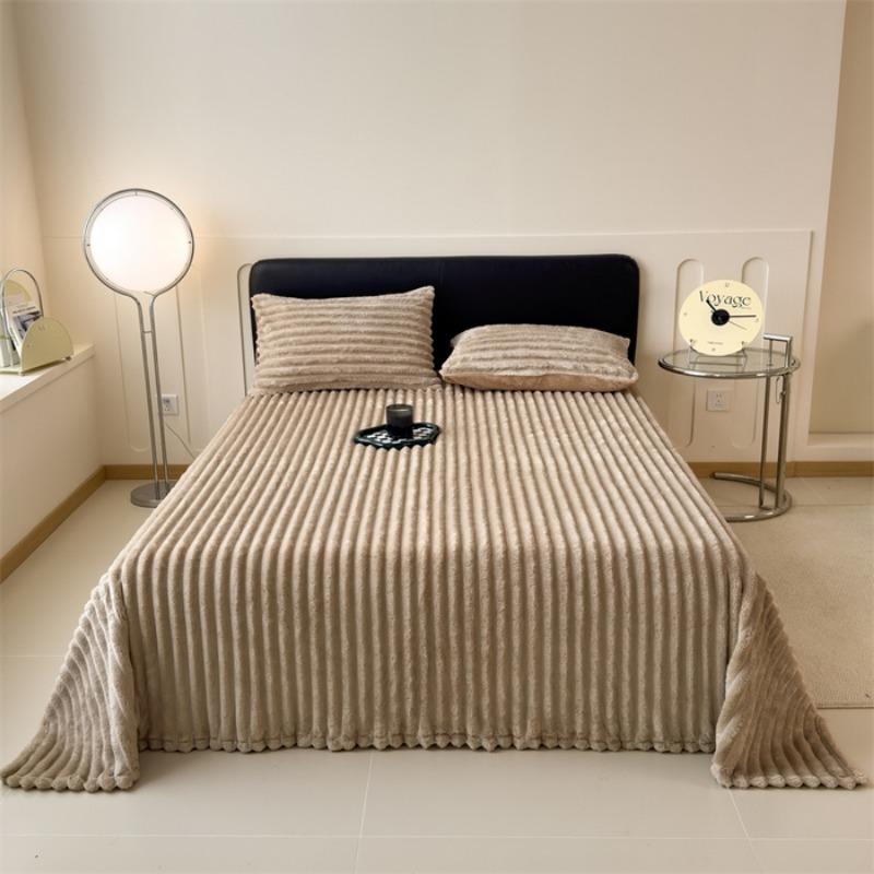 2026 autumn and winter new solid color imitation rabbit fur blanket thickened blanket drawn milk fleece blanket, no pillowcase